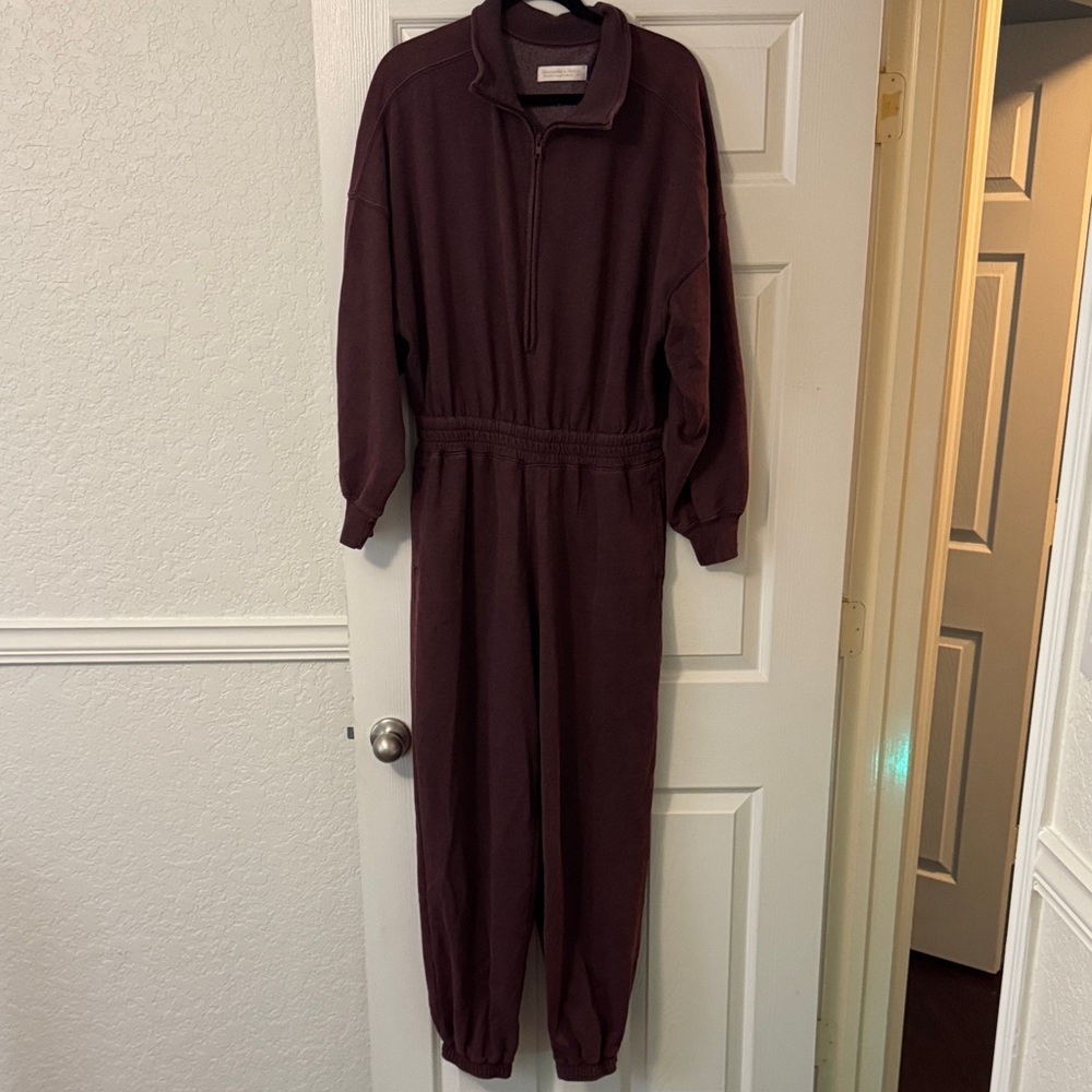 Abercrombie Women’s Maroon Long Sleeve Jumpsuit